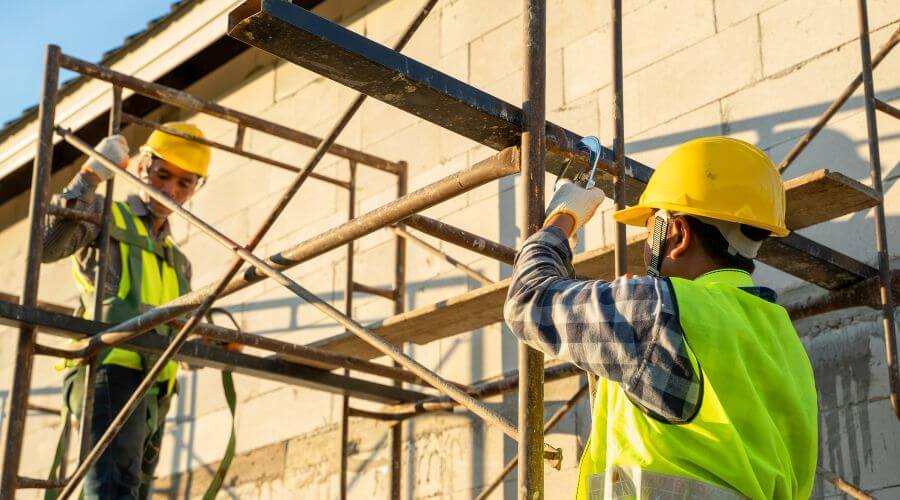 Roof Leak Patching in Tarzana, CA